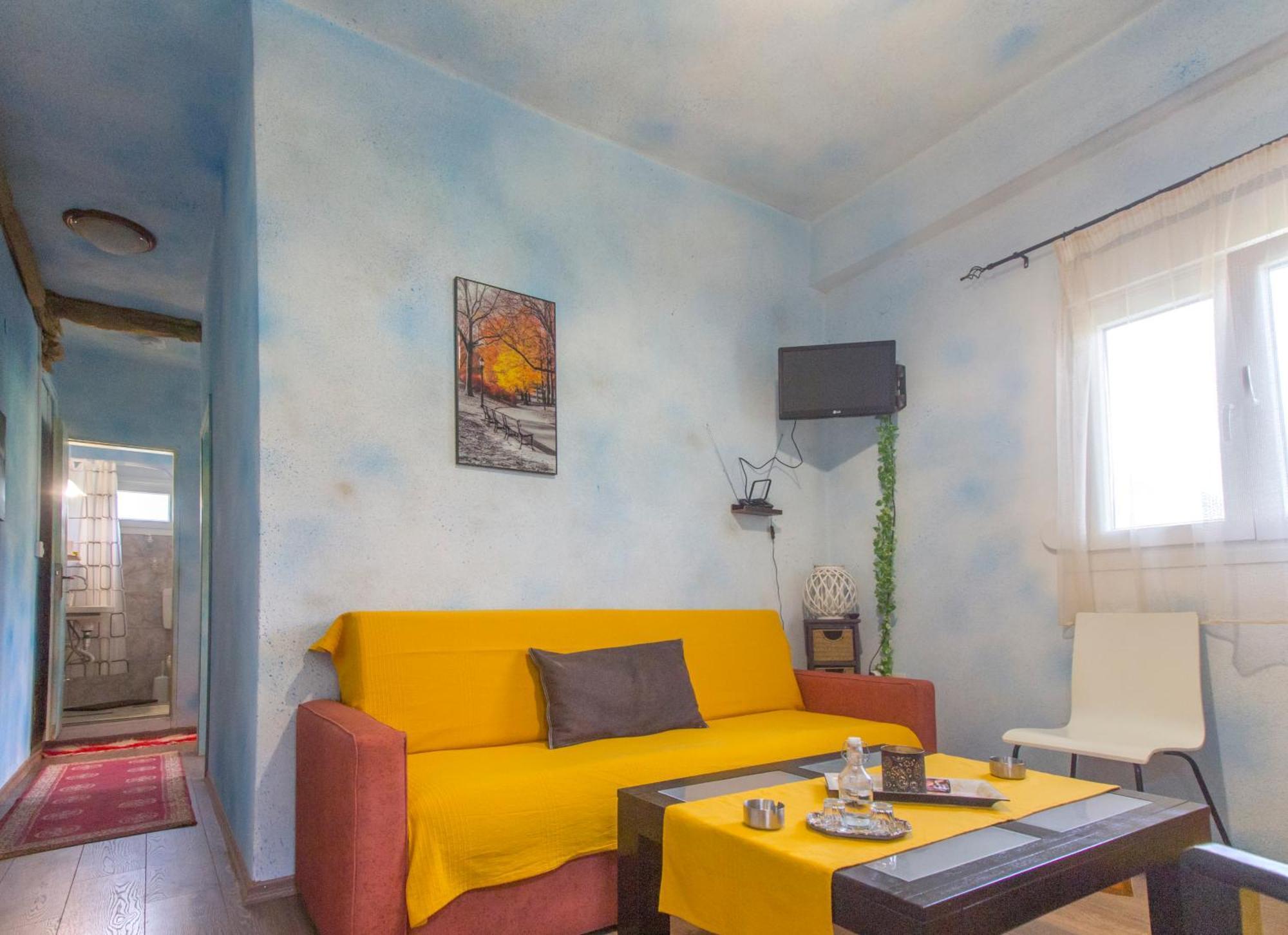 Frasta's Rose Apartment